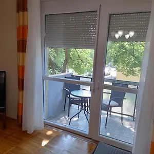 Apartament Zoeld Sziget Apartmanlakas, Eger
